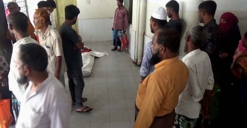খুলনা-মোংলা মহাসড়কে যাত্রীবাহী বাসের ধাক্কায় ভ্যান চালক নিহত