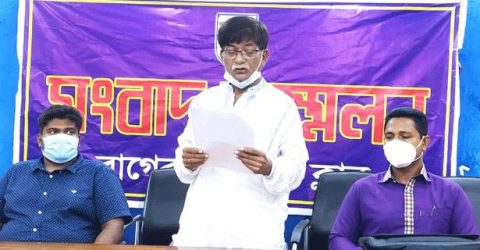 মোংলা পোর্ট পৌরসভার নির্বাচনের দাবিতে সংবাদ সম্মেলন