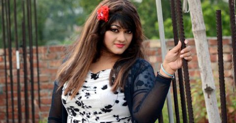 সমালোচিত চিত্রনায়িকা মুনমুনের দ্বিতীয় সংসারও টিকল না