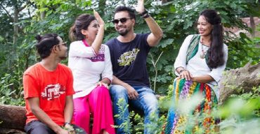 বন্ধুত্ব আর প্রেম এক নয়, জেনে নিন