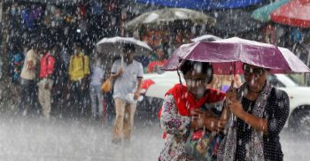 বৃষ্টির সংকেত দিয়েছে আবহাওয়া অফিস