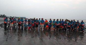 কুয়াকাটায় সহিংসতা বিরোধী সাইকেল র‌্যালি