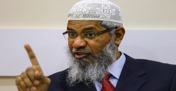 নবীর কার্টুন: ফরাসি প্রেসিডেন্টকে হুঁশিয়ারি জাকির নায়েকের