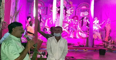 জেলা পরিষদ সদস্য ফিরোজ শিকদার কলাপাড়ার দূর্গাপূজা মন্ডপ পরিদর্শন