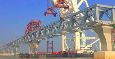 পদ্মায় প্রচণ্ড স্রোতের কারণে বসানো গেল না পদ্মা সেতুর ৩২তম স্প্যান