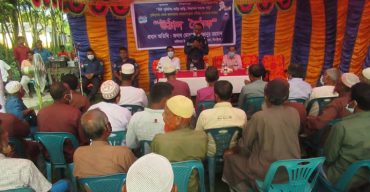 ঝিনাইদহের কুশাবাড়িয়া বাজারে পুলিশের উঠান বৈঠক