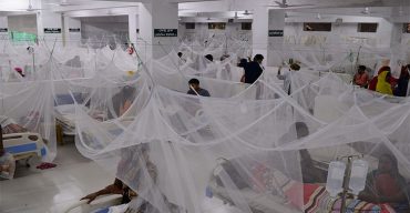 এডিস মশাবাহিত ডেঙ্গু জ্বরে আক্রান্ত হয়ে প্রথম মৃত্যু