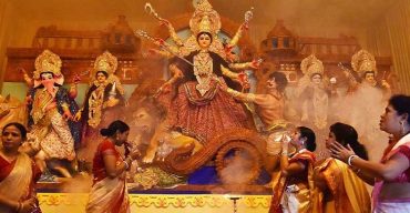 এবারের দুর্গাপূজায় শোভাযাত্রা ও প্রসাদ বিতরণ নিষেধ