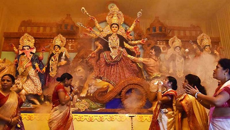 এবারের দুর্গাপূজায় শোভাযাত্রা ও প্রসাদ বিতরণ নিষেধ