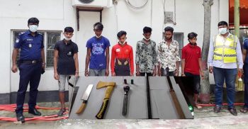 কুমিল্লায় ডাকাতির প্রস্তুতিকালে অস্ত্রসহ ৬ ডাকাত আটক