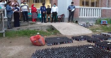 ঝিনাইদহে বিভিন্ন সময় জব্দ হওয়া বিপুল পরিমান মাদকদ্রব্য ধ্বংস