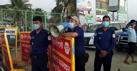 কুয়াকাটায় চালু করা হয়েছে ‘নো মাস্ক, নো এন্ট্রি’ সার্ভিস