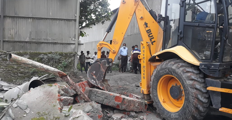 নারায়ণগঞ্জে ১৪ বিঘা জমি দখল করলেন হাজী সেলিম, অবশেষে উদ্ধার