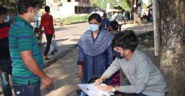 মাস্ক পরিধান নিশ্চিতে মৌলভীবাজার জেলা প্রশাসনের মোবাইল কোর্ট অব্যাহত