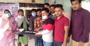 ঝিনাইদহে খেলার সামগ্রী বিতরন করলেন সংরক্ষিত মহিলা আসনের এমপি খালেদা খানম