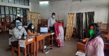 ঢাকা-১৮ ও সিরাজগঞ্জ-১ আসনে ভোটগ্রহণ শুরু
