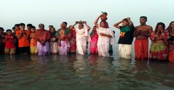 নিরবিচ্ছন্ন নিরাপত্তার মধ্য দিয়ে কুয়াকাটায় গঙ্গা স্নান সম্পন্ন