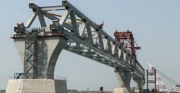 পদ্মা সেতুর ১ ও ২ নম্বর পিলারের ওপর বসানো হলো স্প্যান