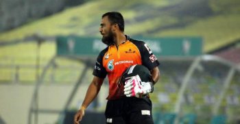 শেষ ওভারে আরিফুলের ঝড়ে অবিশ্বাস্য জয় খুলনার