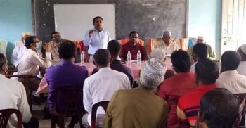 গলাচিপায় উপজেলা পরিষদ চেয়ারম্যানের মাধ্যমিক স্কুলে মত বিনিময় সভা