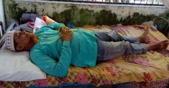 গলাচিপায় মোটর সাইকেল চালককে মারধর হাসপাতালে ভর্তি
