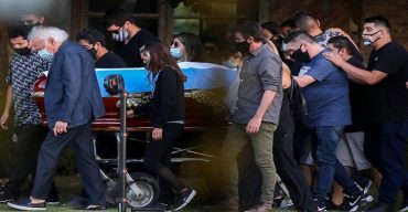 মা-বাবার পাশে সমাহিত ফুটবল জাদুকর মারাদোনা