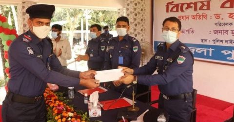 ঝিনাইদহে ১৫ তম বারের মত শ্রেষ্ঠ পুলিশ সার্জেন্ট নির্বাচিত হলেন মোস্তাফিজুর রহমান