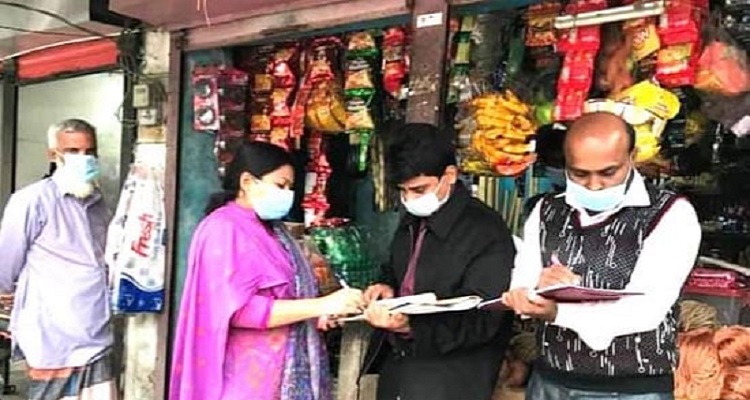 রিণাকুন্ডুতে অবৈধ মটরযান নির্মাণ ও মাস্ক পরিধান না করায় জরিমানা