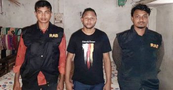 লাইভে এসে সাকিবকে হত্যার হুমকি, সেই যুবক আটক