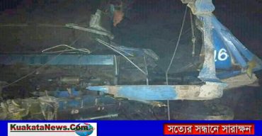 যশোরে ট্রেন-ট্রাক সংঘর্ষে দু’জন হতাহত: ট্রেন চলাচল বন্ধ