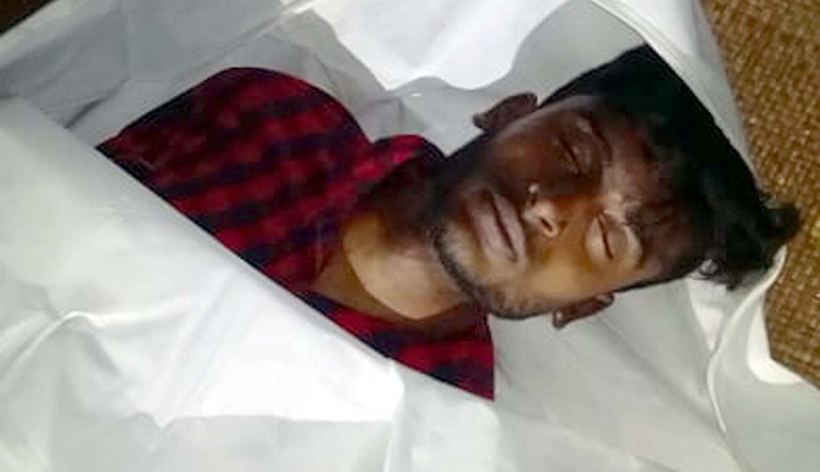 কলাপাড়ায় মৎস্য ব্যবসায়ীর ঝুলন্ত মরদেহ উদ্ধার