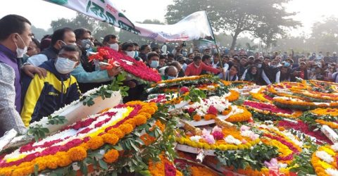 মহান বিজয় দিবসে যুবলীগের শ্রদ্ধা নিবেদন