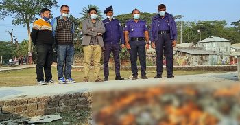 কলাপাড়ায় অবৈধ কারেন্ট জাল পুড়িয়ে ধ্বংস