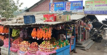 ঝিনাইদহের হলিধানী বাজারের মহিলা মার্কেট দখলমুক্ত করতে প্রশাসনের হস্তক্ষেপ কামনা