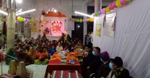 গলাচিপায় গীতা বিতরন ও আলোচনা সভা