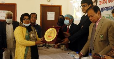 শ্রেষ্ঠ প্রধান শিক্ষককে সম্বর্ধনা প্রদান করেছে নওগাঁ ওয়েলফেয়ার এ্যাসোসিয়েশন