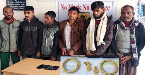 ঝিনাইদহে বিভিন্ন এলাকায় অভিযান চালিয়ে ডাকাত সর্দ্দারসহ গ্রেফতার- ৬