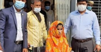 গলাচিপা শারীরিক প্রতিবন্ধীদের মাঝে হুইল চেয়ার বিতরণ