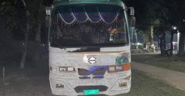 সিলেট থেকে দিরাইগামী চলন্ত বাসে ধর্ষণচেষ্টা: লাফিয়ে বাঁচলেন তরুণী