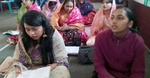 কলাপাড়ায় পালিত হয়েছে খ্রিষ্টান ধর্মালম্বীদের ধর্মীয় উৎসব বড়দিন