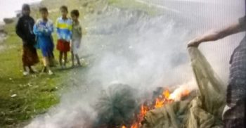 পটুয়াখালীর গলাচিপায় জাল পোড়ানো হলো