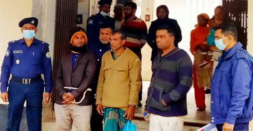 মির্জাগঞ্জে ভোট চেয়ে ফেরার পথে ‘ধর্ষণের’ শিকার প্রার্থী