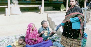 প্রতিবন্ধী সন্তানদের নিয়ে দশমিনায় জীবনযুদ্ধে সেলিনা