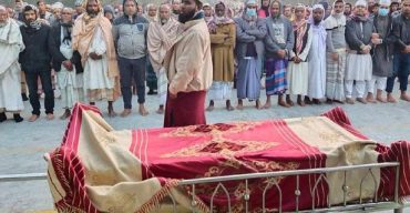 রাজধানীতে ছাত্রীকে ধর্ষণের পর হত্যা: আনুশকার দাফন সম্পন্ন