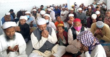 কলাপাড়া পৌর নির্বাচন: স্বতন্ত্র মেয়র প্রার্থী’র মসজিদে মসজিদে মিলাদ ও দোয়া