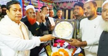 সোনারগাঁ সনমান্দীতে ব্যাডমিন্টন খেলায় পুরস্কার বিতরণ