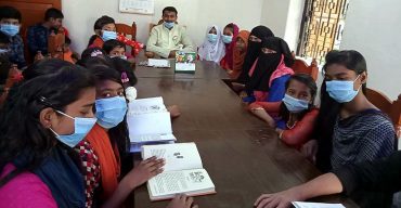 হরিণাকুন্ডুতে সাড়া জাগিয়েছে “লালন শাহ” গণ গ্রন্থাগার