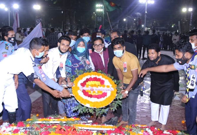 একুশে ফেব্রুয়ারি বিশ্বের বিস্ময়: মোমিন মেহেদী