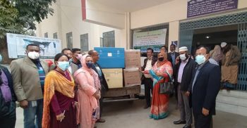 কালীগঞ্জে করোনার ভ্যাকসিন গ্রহন করলেন এমপি আনার