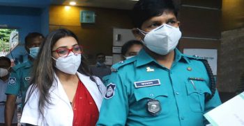 সাবরিনার বিরুদ্ধে তদন্ত প্রতিবেদন জমার সময় পেছাল